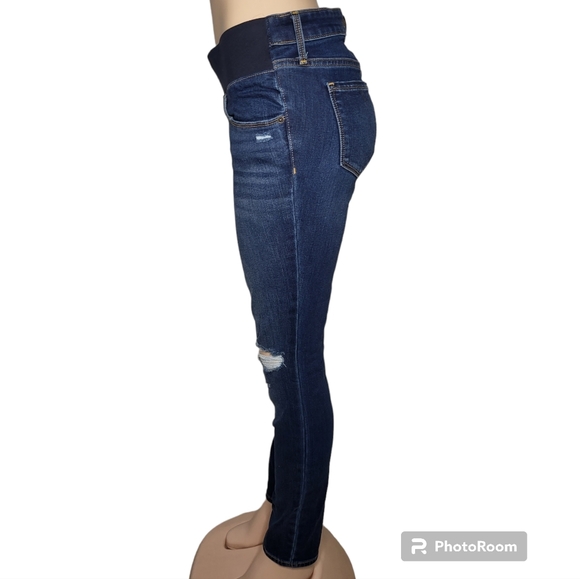❤️Host Pick❤️Rockstar Maternity Super Skinny Distressed Jeans - Picture 3 of 9
